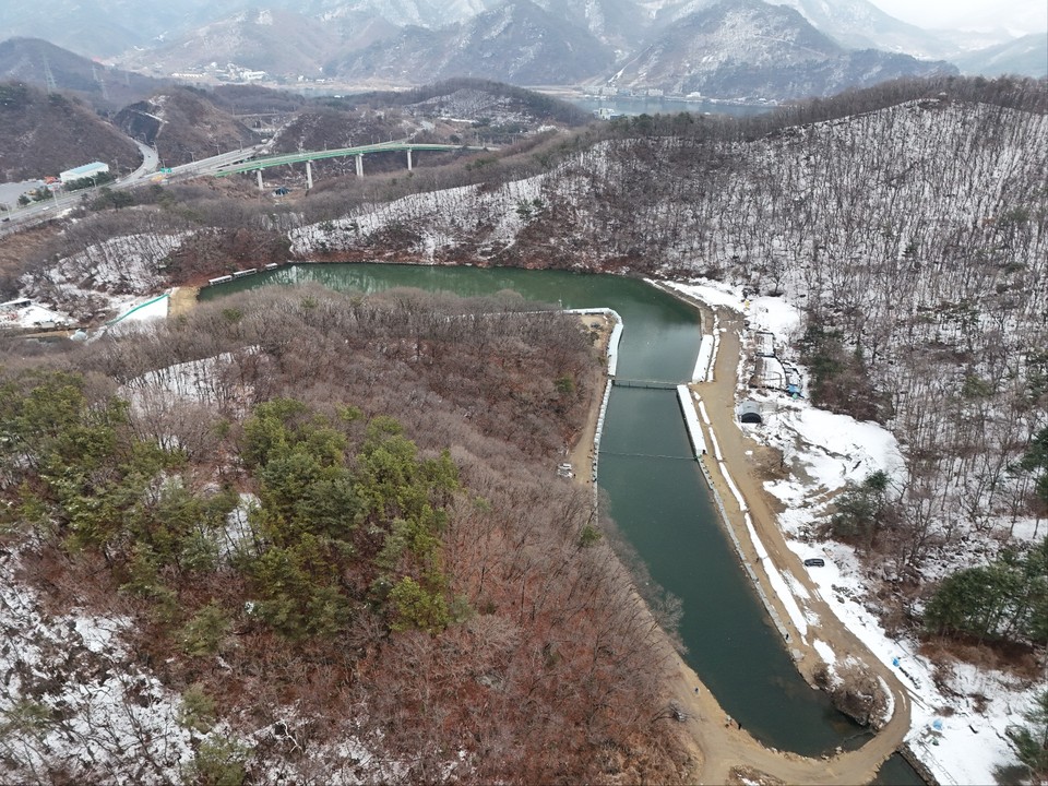 18일 오후 찾은 금남저수지는 지금으로부터 약 64년 전인 지난 1961년 인근 농지에 농업용수를 공급하기 위해 조성된 저수지로 검터저수지로도 불린다. (사진=이건구 기자)