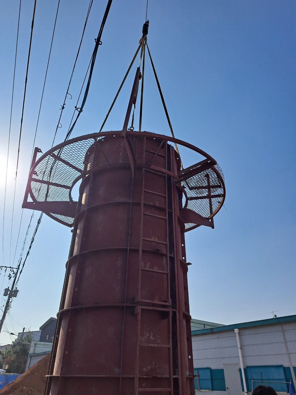 31일 오전 9시8분께 파주시 야당동의 한 육교 공사 현장에서 60대 남성이 추락하는 사고가 났다.