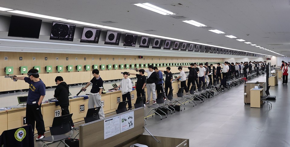인천 미추홀구가 7일 옥련국제사격장에서 ‘제26회 미추홀기 전국 사격대회’ 개막식을 개최했다. (사진제공=미추홀구)
