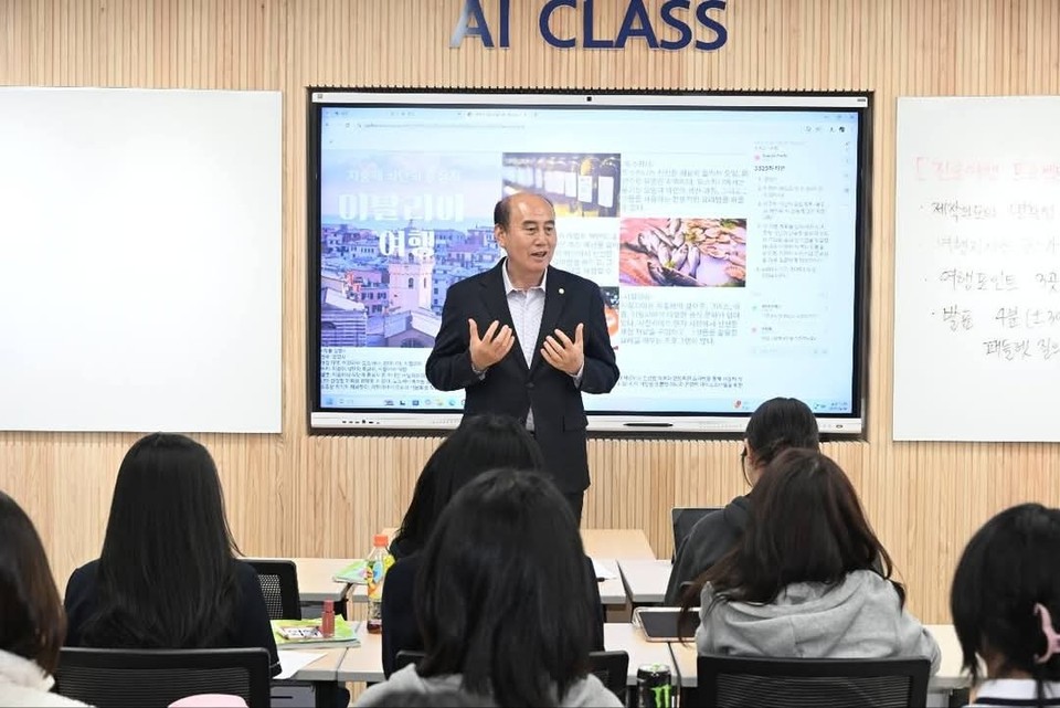 박형덕 동두천시장이 8일 자신의 SNS를 통해 동두천고등학교 교실 증축 준공식 참석 소식을 전했다. (사진=박형덕 동두천시장 페이스북)