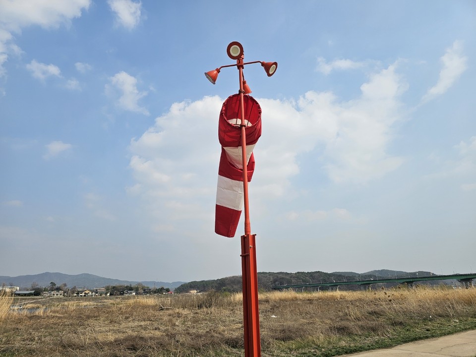 16일 수요일 수도권(경기·인천) 지역은 대체로 맑다가 늦은 새벽부터 구름 많겠다. 당분간 낮과 밤의 기온차가 크겠고, 곳에 따라 서리가 내려 농작물 냉해피해에 유의해야한다. (사진=중앙신문DB)