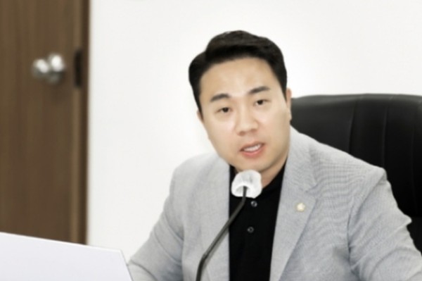 사진은 배강민 김포시의원. (사진 제공=김포시의회)
