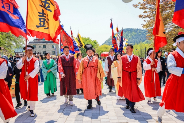 제15회 양평 용문산 산나물축제, 14만 8천 명 방문하며 대성황