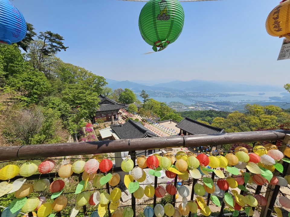 어린이날이자 부처님오신날인 5일 월요일 수도권(경기·인천) 지역은 대체로 흐리고, 낮 한때 곳에 따라 5㎜ 미만의 비가 내리겠다. (사진=중앙신문DB)
