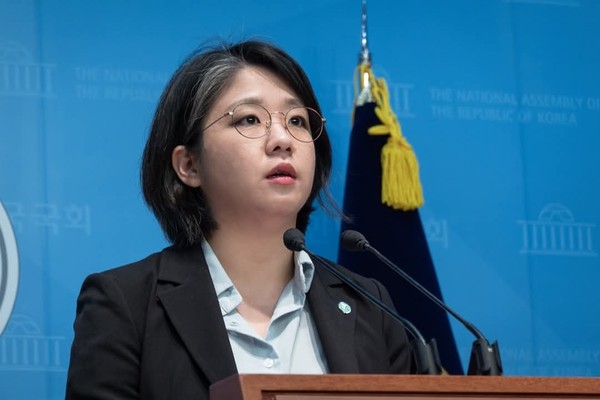 용혜인 기본소득당 대표가 7일 자신의 SNS를 통해 제21대 대통령선거에서 더불어민주당 이재명 후보를 지지한다고 밝혔다. (사진=용해인 기본소득당 대표 페이스북)