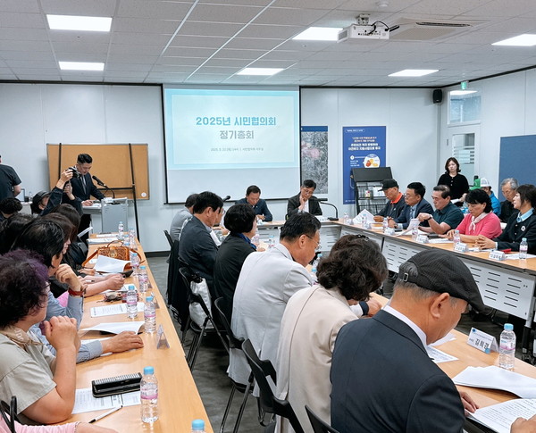 수원군공항이전 및 경기통합국제공항 추진 시민협의회는 5월 22일 오후 2시, 시민협의회 사무실에서 2025년 정기총회를 개최했다.