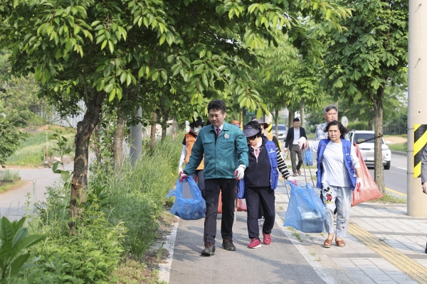 ‘깨끗한 영종국제도시, 민관이 함께 만들어요’ 2개월 여정 마무리