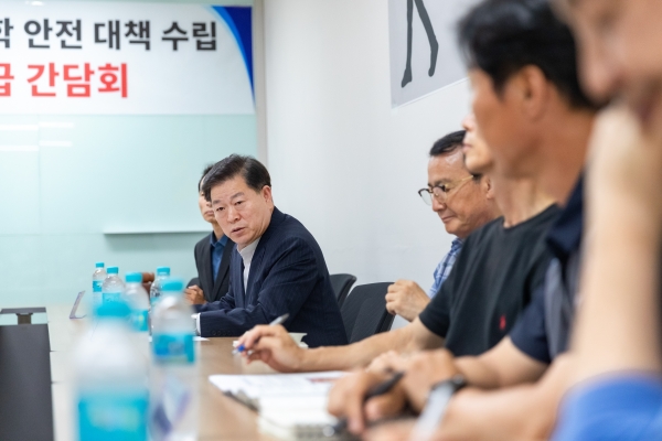 박승원 광명시장 “광명초 통학로 안전 끝까지 챙기겠다”