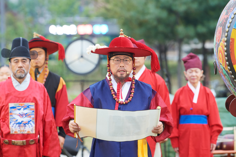 제8회 양주 회암사지 왕실축제가 13일 저녁 옥정호수공원에서 화려한 출정식과 함께 막을 올렸다. (사진제공=양주시)
