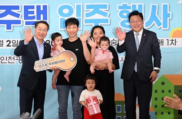 유정복 인천시장이 SNS를 통해 인천형 저출생 극복 정책의 상징인 ‘천원주택’ 입주가 본격적으로 시작됐음을 알렸다. (사진=유정복 인천시장 페이스북)