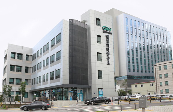 김포우리병원 임상의학 연구소가 개소 2년 만에 수도권 북서부에서 안정적인 임상시험 수행기관으로 인정받고 있다. (사진제공=김포우리병원)