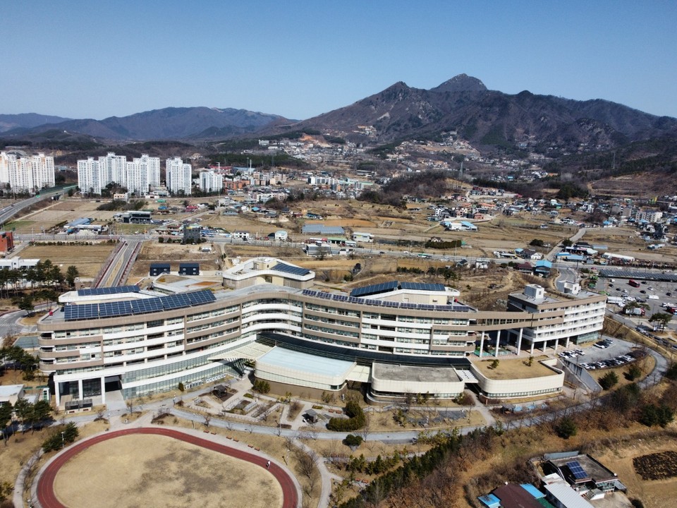 양평에 위치한 '국립교통재활병원'은 사고로 장애가 생겼거나, 장애가 예상되는 환자들에게 그에 맞는 의료 서비스를 제공하는 국내 최초 전문 재활 병원이다. (사진=중앙신문DB)