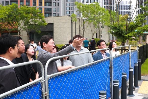 용인특례시가 처인구 고림동 1035번지 일원 고림진덕지구 내 푸른물결 소공원과 무지개구름 소공원 2곳을 1일부터 전면 개방한다. (사진제공=용인시)