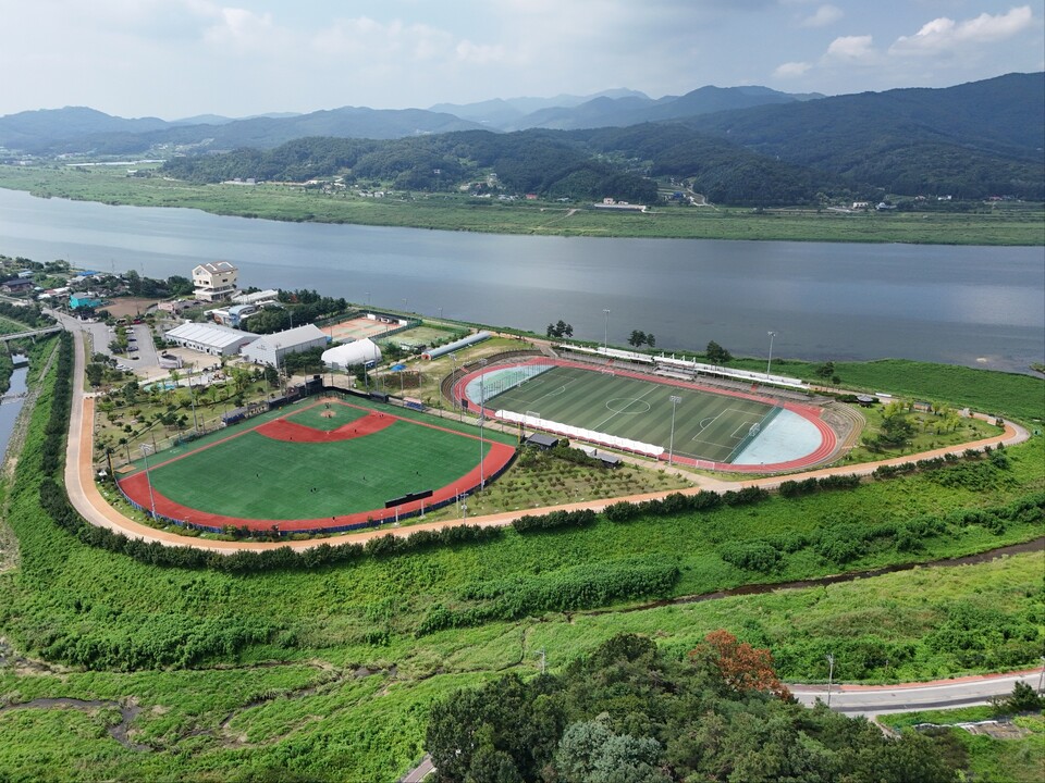 5일 오전 10시20분께 찾은 양평군 개군면 하자포리에 위치한 개군레포츠공원은 남녀노소 누구나 즐길 수 있는 복합체육시설이다. (사진=이건구 기자)