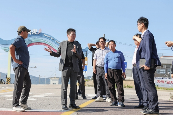 김정헌 구청장 “삼목항 활성화, 진입로 개선이 최우선 과제”