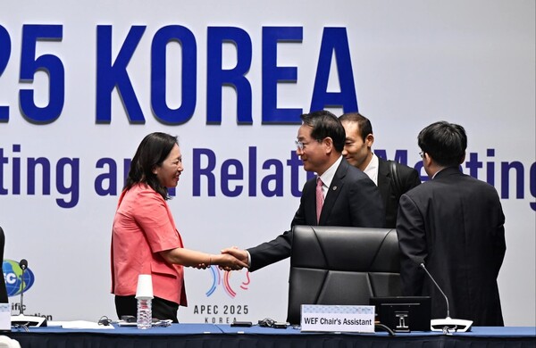12일 오후, 유정복 인천시장이 자신의 페이스북에 APEC 인천 여성경제 장관회의 소식을 전하며 “지속 가능한 성장을 위한 여성의 경제 참여 확대”를 강조했다. (사진=유정복 인천시장 페이스북)