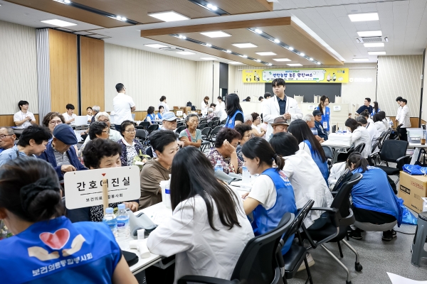 연천군, ‘농촌왕진버스’ 운영 고령 농업인 215명 의료서비스 제공