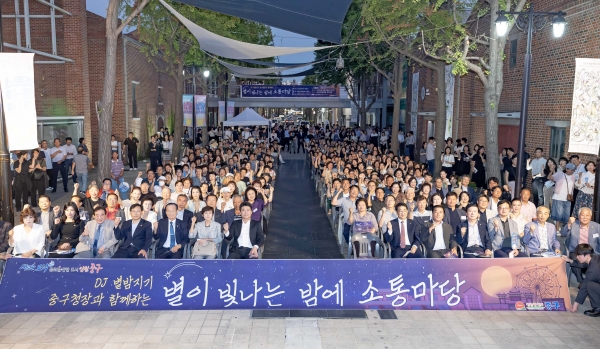 별밤 소통 나선 김정헌 구청장 “제물포구 성공, 주민 화합이 첫걸음”