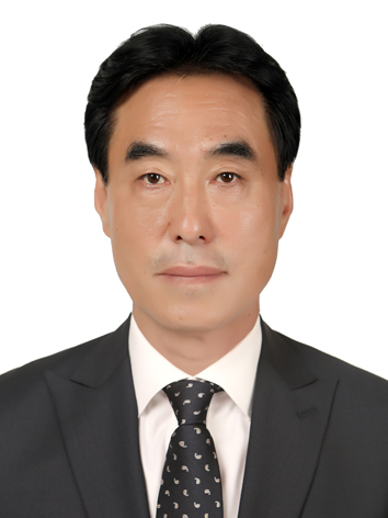 인천경제자유구역청이 이관형 전 인천 미추홀문화회관 관장을 아트센터인천 신임 관장으로 임용했다. 사진은 이관형 관장. (사진제공=인천경제청)