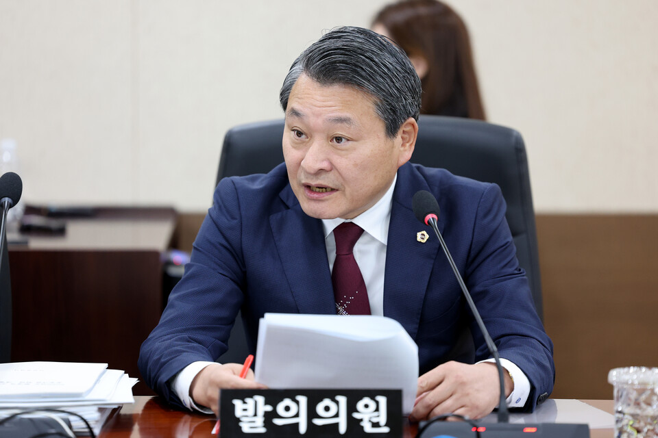 인천시의회 내부에서도 수도권매립지관리공사의 인천시 이관 문제를 두고 찬반이 갈렸다. 사진은 김유곤 의원. (사진제공=인천시의회)