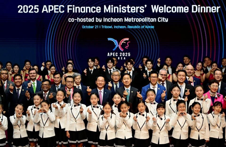 인천시가 아시아태평양경제협력체(APEC) 재무장관회의 개최지로 국제사회의 이목을 끌고 있다. (사진=유정복 인천시장 페이스북)