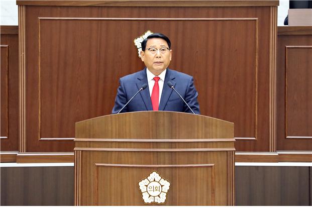 박정수 인천 연수구의회 의원(국민의힘, 옥련1·동춘1·2동)이 27일 열린 제275회 임시회 제2차 본회의 5분 자유발언에서 무산된 ‘스마트 오토밸리’ 사업과 관련해 인천시와 인천항만공사가 조속히 근본 대책을 마련해야 한다고 촉구했다. (사진제공=연수구의회)