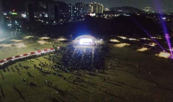 연수구  전국 최대규모 잔디광장 ‘한마음공원’ 문 열어 (사진제공=연수구)