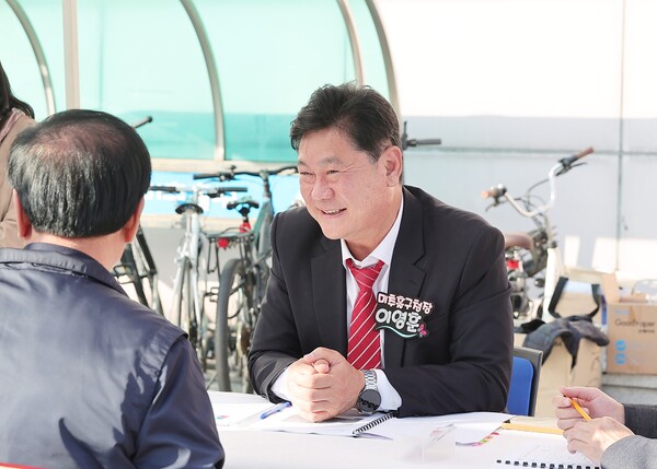 인천 미추홀구가 주민 생활민원을 현장에서 직접 듣는 ‘찾아가는 민원 상담의 날, 현장 미추홀’을 성황리에 마무리했다. (사진제공=미추홀구)