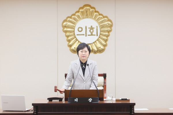 인천 부평구의회가 17일부터 12월12일까지 26일간 열리는 제273회 정례회에서 2025년도 행정사무감사와 예산안 심사 등을 본격 진행한다. (사진제공=부평구의회)