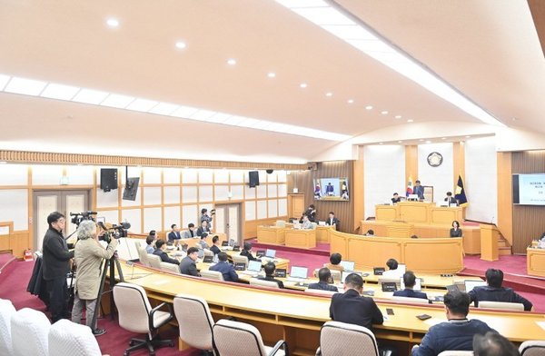 보도사진 파주시의회 제260회 제2차 정례회 개회