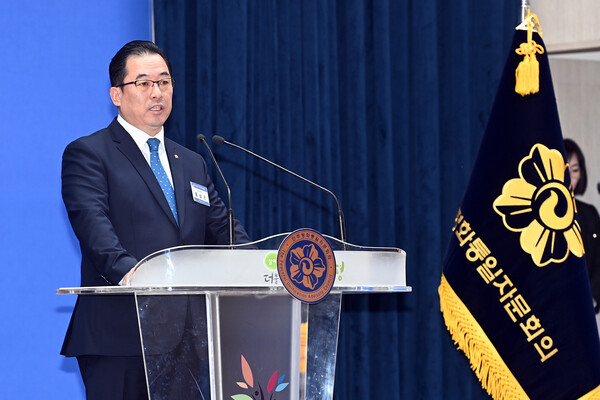 새로 취임한 제22기 민주평화통일자문회의 인천부평구협의회 홍삼곤 회장