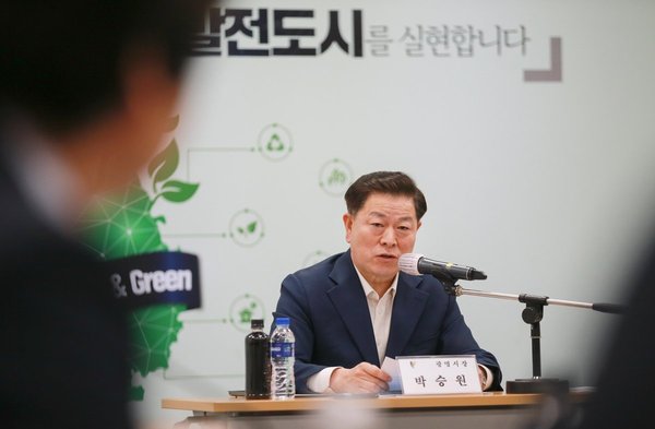 박승원 광명시장 “정부의 주거안정정책, 현장에서 실현돼야” (광명시 제공)