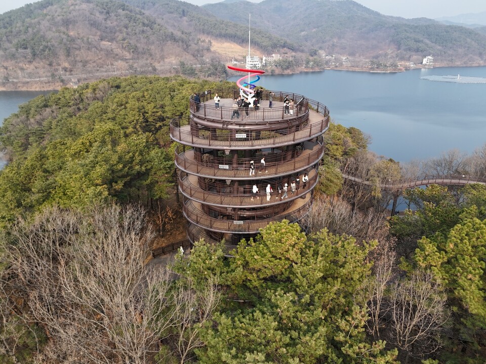 ​​​​​​​9일 화요일 수도권(경기·인천 등) 지역은 아침 기온이 떨어져 춥겠으며, 대체로 맑다가 오후부터는 가끔 구름이 많겠다. (사진=중앙신문 DB)