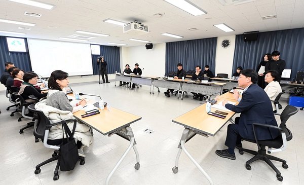 부평구, ‘부평 미쓰비시 줄사택 종합정비계획 수립 용역’중간보고회 개최 (부평구 제공)