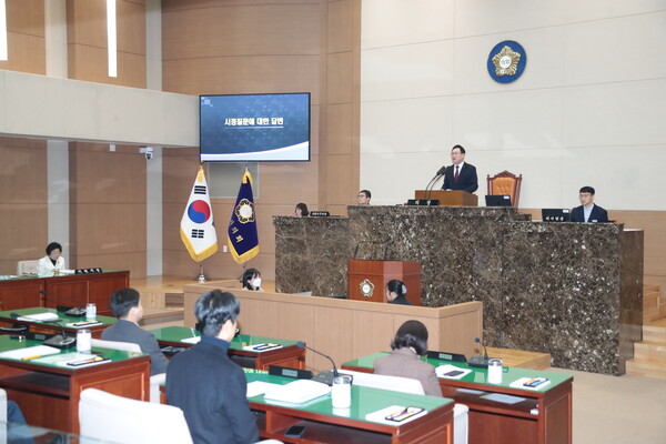 이천시의회가 19일간 진행된 제258회 제2차 정례회를 마무리하며, 2026년도 예산안을 포함한 주요 안건을 처리했다. (사진제공=이천시의회)
