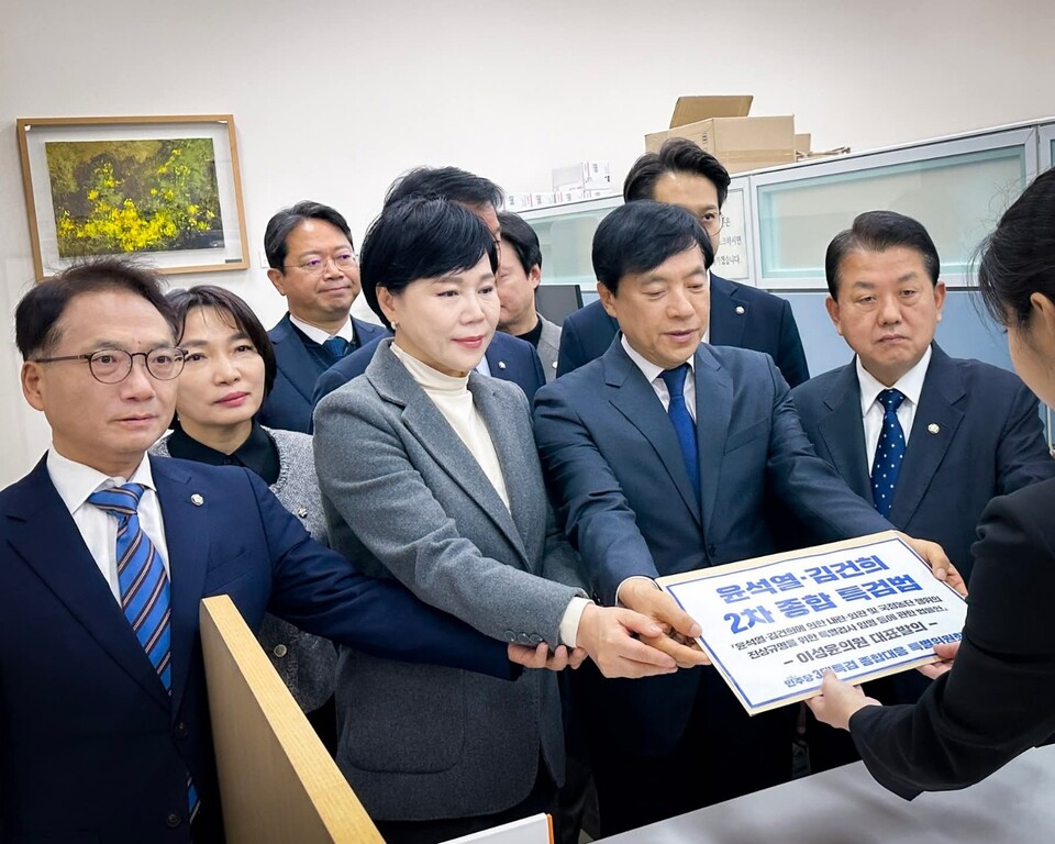 김병주 더불어민주당 의원(경기 남양주시을)이 윤석열 전 대통령과 김건희 여사를 둘러싼 각종 의혹과 관련해 이른바 ‘2차 종합특별검사’ 도입 필요성을 거듭 강조했다.  (사진=김병주 국회의원 페이스북)