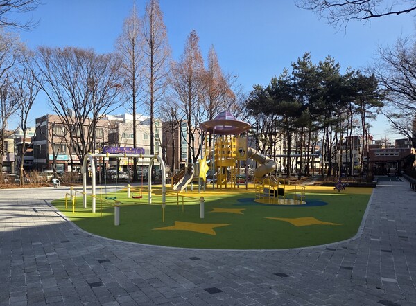 인천 미추홀구가 노후화된 용남어린이공원 리모델링을 마무리하고, 세대별 이용 특성을 반영한 복합 휴식·놀이 공간을 선보였다. (사진제공=미추홀구)