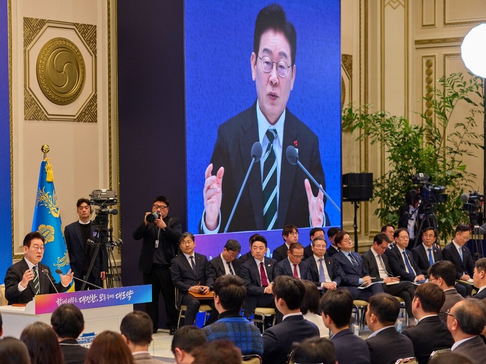 이재명 대통령은 21일 오전 10시 청와대 영빈관에서 열린 2026년 신년 기자회견에서 “이제 대한민국의 시간”이라며 국정 운영의 방향 전환을 강조했다. (사진제공=청와대)