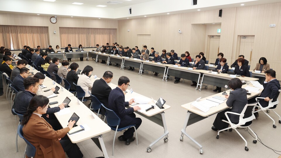 안성시가 오는 2월2일부터 9일까지 개최되는 ‘2026년도 주요업무보고회’를 안성시 공식 유튜브 채널을 통해 전 과정 생중계한다. (사진제공=안성시)