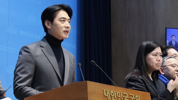 더불어민주당 한준호 의원(경기 고양시을)이 김용 전 민주연구원 부원장 사건과 관련해 대법원의 상고심 판단이 지연되고 있다며 조속한 선고기일 지정을 촉구했다. (사진=한준호 의원 페이스북)