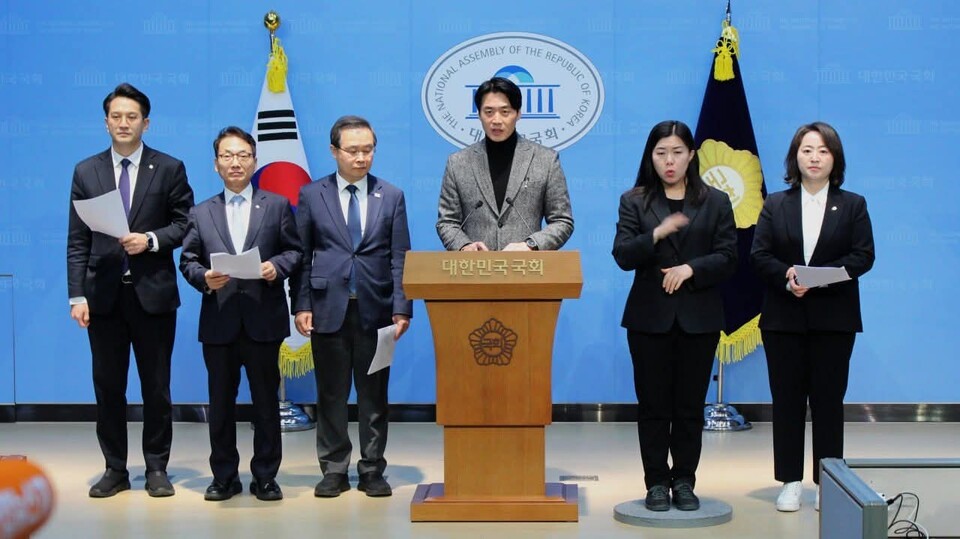 더불어민주당 한준호 의원(경기 고양시을)은 5일 위례신도시 개발비리 사건과 관련해 검찰이 항소를 제기하지 않기로 한 결정에 대해 “너무나 당연한 결과”라며 검찰의 사과와 공소취소를 촉구했다. (사진=한준호 의원 페이스북)