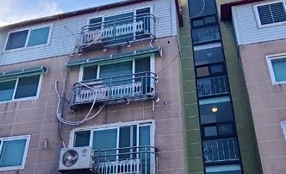 7일 낮 12시29분께 수원시 장안구 조원동의 한 빌라에서 불이 나 신고를 받고 출동한 소방당국이 약 24분 만에 진화했다. (사진제공=경기도소방재난본부)