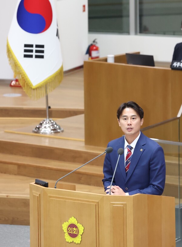 경기도의회가 황대호 위원장 발의 조례를 통해 지역영상미디어센터와 마을공동체미디어를 제도권으로 편입하며 풀뿌리 미디어 민주주의 지원에 나섰다. (사진제공=경기도의회)