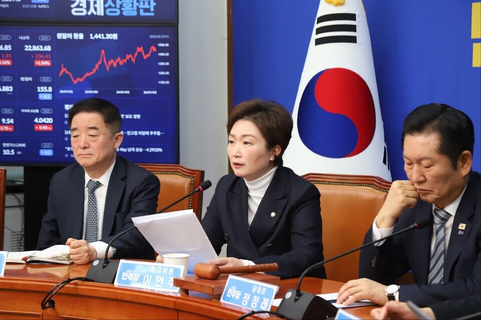 이언주(더불어민주당)이 엘리엇 투자자-국가 간 소송(ISDS) 1심 배상 판결에 대한 취소 소송 승소를 “대한민국 국익을 지켜낸 값진 성과”라고 평가하며 경제 성과를 강조하는 한편, 국민의힘의 입법 지연을 비판했다. (사진=이언주 의원 페이스북)