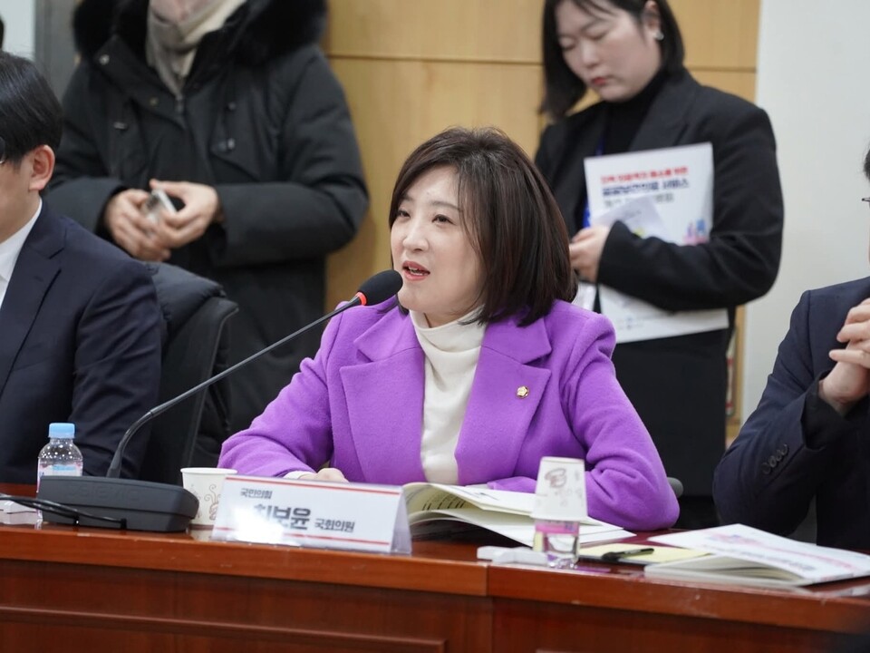 국민의힘은 24일 최보윤 수석대변인 명의 논평 3건을 통해 더불어민주당의 인사와 사법개편 추진, 검찰의 상고 포기 결정을 잇달아 비판했다. (사진=최보윤 수석대변인 페이스북)