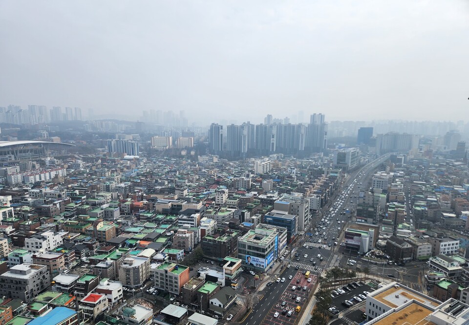 12일 목요일 수도권(인천, 경기 등) 지역은 오전까지 안개가 끼겠고, 대체로 맑다가 오후부터 구름이 많아지겠다. (사진=중앙신문 DB)