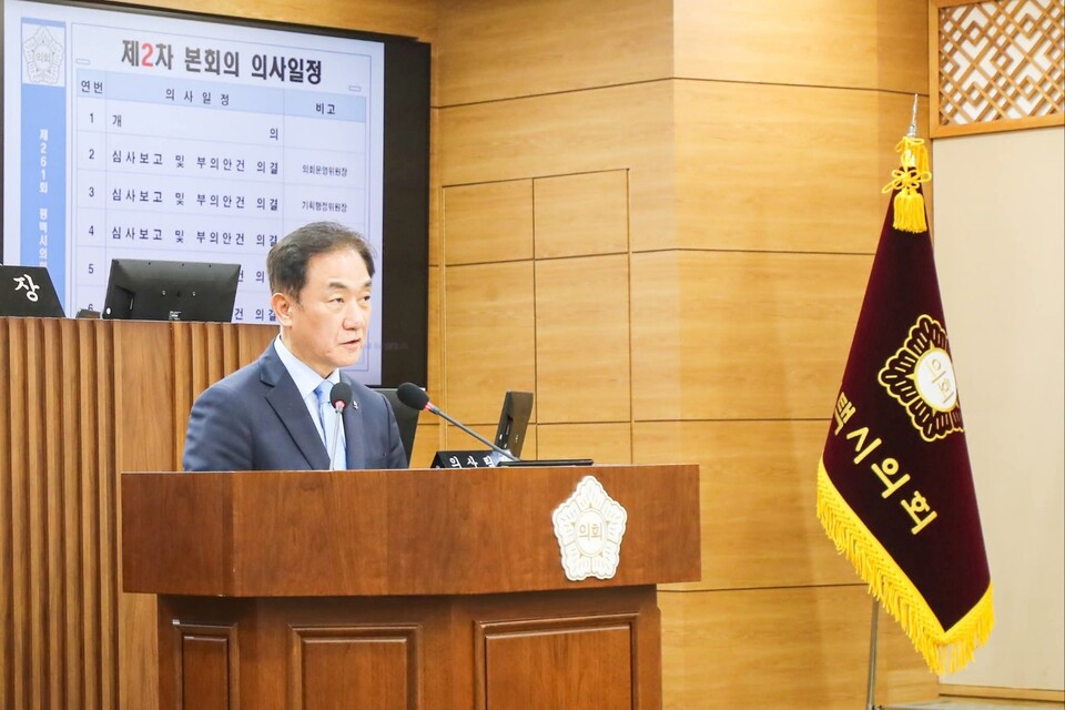 지난해 9월 정치와 각종 선거에서의 불출마를 선언한 정장선 평택시장이 제9대 평택시의회 마지막 회기를 맞아 시의회에 감사의 뜻을 전했다. (사진=정장선 평택시장 페이스북)