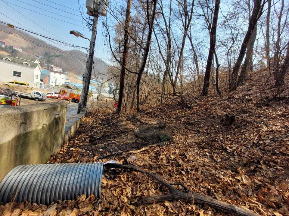 28일 오전 11시25분께 광주시 목동 일대 야산에서 불이 났다. 다행히 인명피해는 없었으며, 불은 약 15분 만에 꺼졌다. (사진제공=경기도소방재난본부)