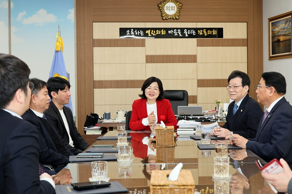 인천 연수구의회가 8일 결산검사위원을 위촉하고 2025회계연도 예산 집행 전반에 대한 검증 작업에 들어갔다. (사진제공=연수구의회)