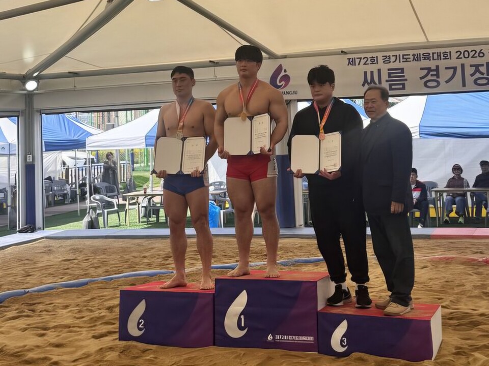 용인특례시 소속 레슬링·씨름 선수들이 ‘제72회 경기도체육대회 2026 광주’ 사전경기에서 우수한 성적을 올리며 승승장구하고 있다. (사진제공=용인시)